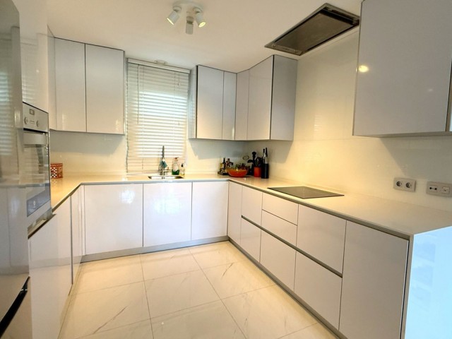 3 Schlafzimmer Apartment in Bel Air