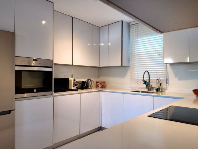 3 Schlafzimmer Apartment in Bel Air