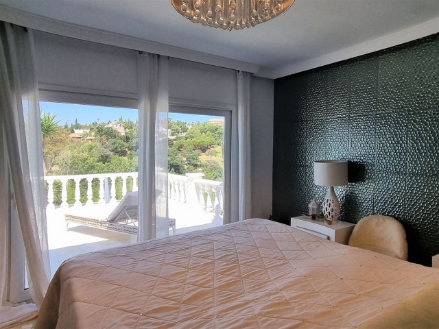 5 Sovrums Villa i Elviria