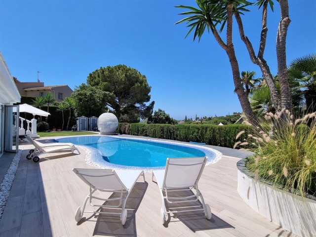 5 Sovrums Villa i Elviria