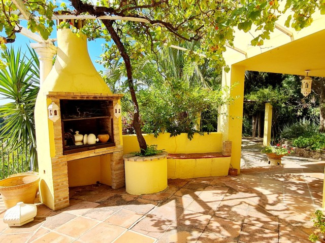4 Schlafzimmer Villa in Ojén