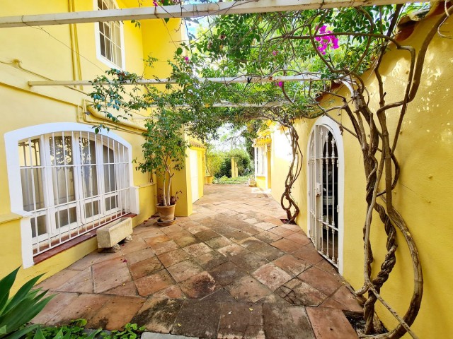 4 Schlafzimmer Villa in Ojén