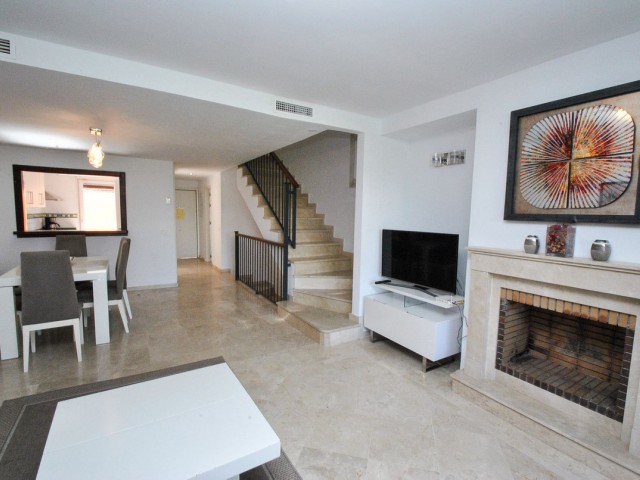 Radhus, Cabopino, R4952701