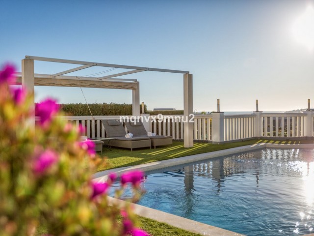 Villa avec 5 Chambres  à El Chaparral