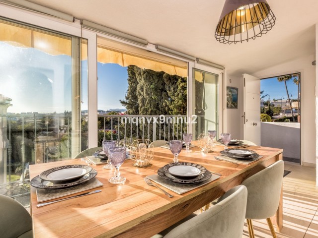 Villa avec 5 Chambres  à El Chaparral