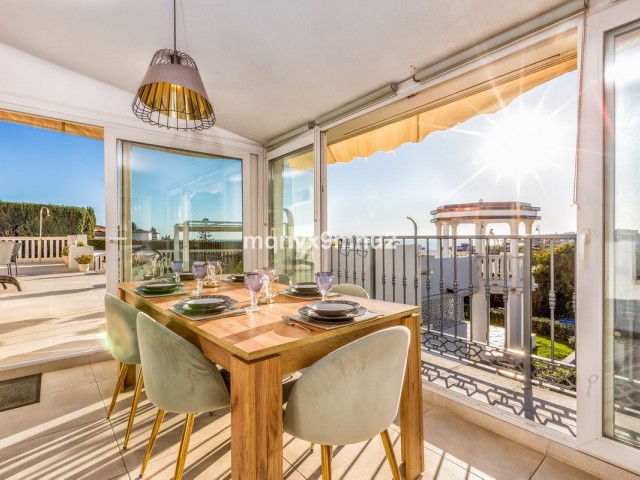 5 Bedrooms Villa in El Chaparral
