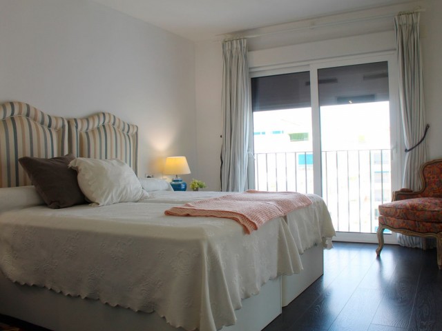 Penthouse avec 3 Chambres  à Puerto Banús