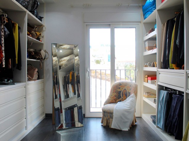 Penthouse avec 3 Chambres  à Puerto Banús