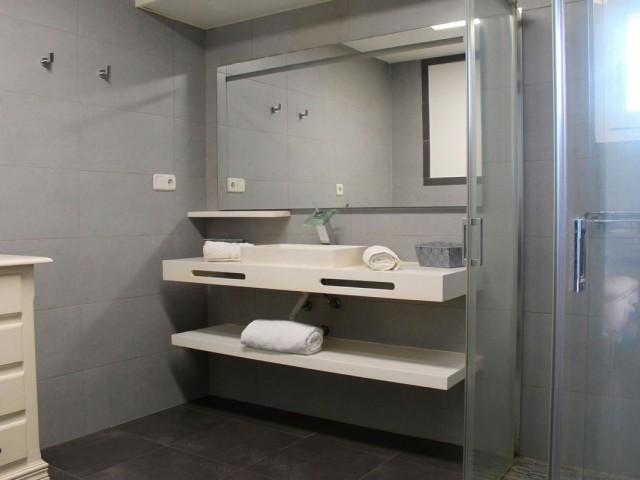Penthouse avec 3 Chambres  à Puerto Banús