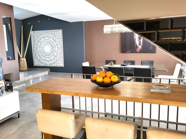 Maison mitoyenne avec 4 Chambres  à Guadalmina Alta