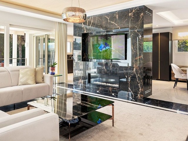 7 Slaapkamer Villa in Nueva Andalucía