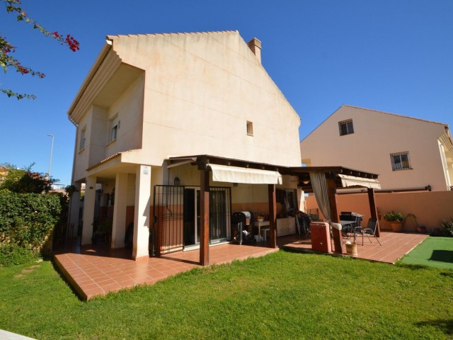 6 Bedrooms Villa in Benalmadena