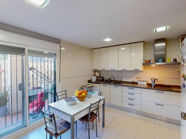 6 Bedrooms Villa in Benalmadena