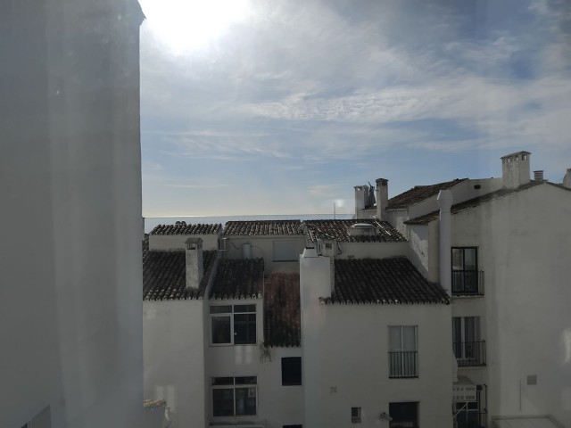 2 Bedrooms Apartment in Puerto Banús