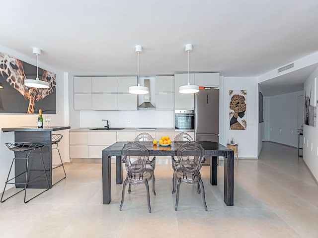 2 Makuuhuoneen Huoneisto Puerto Banús