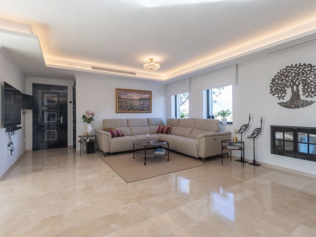 3 Sovrums Villa i Elviria