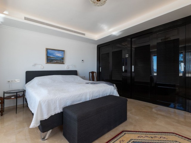 3 Sovrums Villa i Elviria