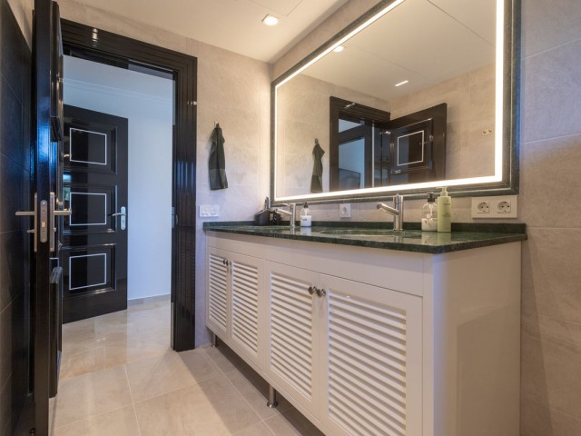 3 Soveroms Villa i Elviria