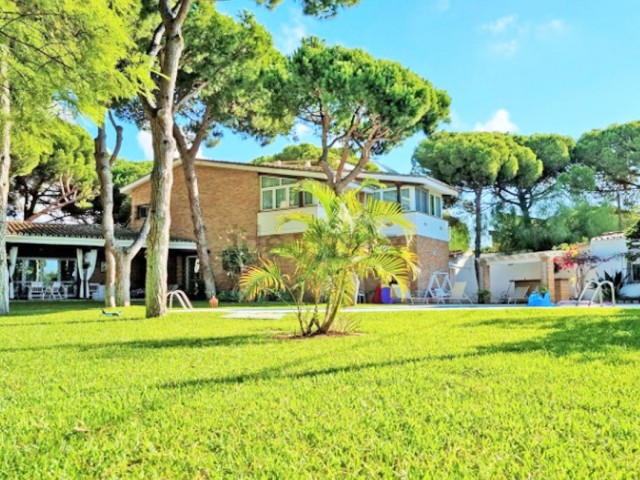 7 Schlafzimmer Villa in Artola