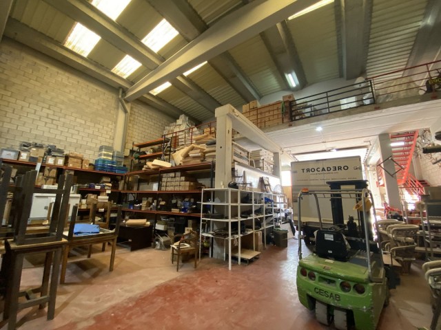 Liikekiinteistö Nueva Andalucía