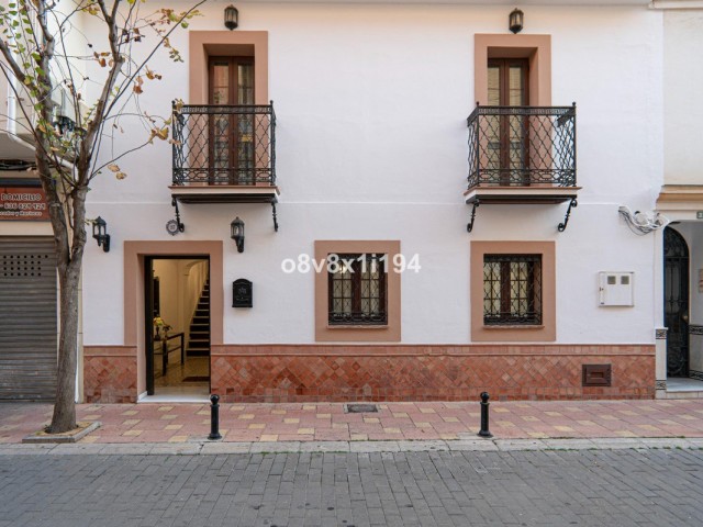 Villa con 5 Dormitorios  en Fuengirola