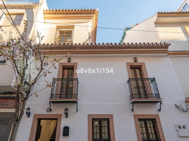 Villa con 5 Dormitorios  en Fuengirola