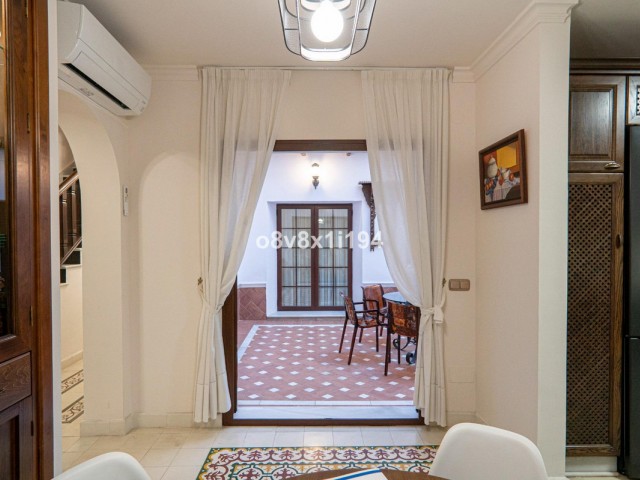 Villa con 5 Dormitorios  en Fuengirola