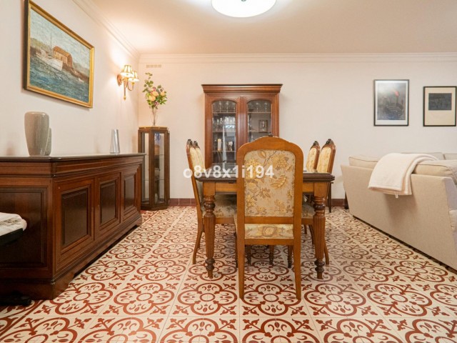 Villa con 5 Dormitorios  en Fuengirola