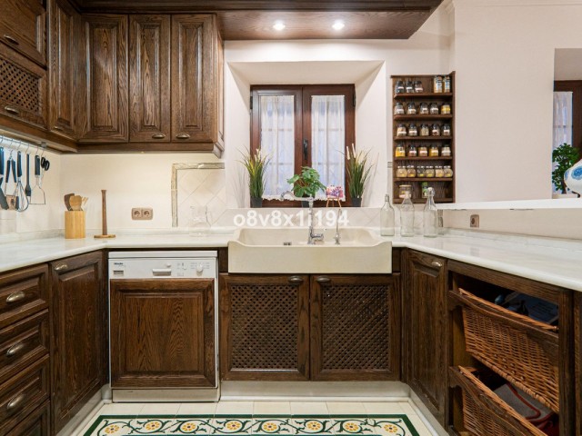 5 Bedrooms Villa in Fuengirola