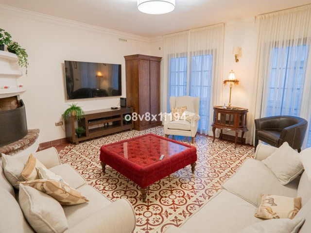 5 Bedrooms Villa in Fuengirola