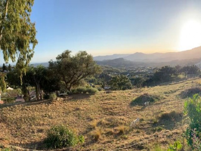 5 Bedrooms Villa in Mijas