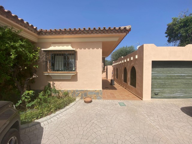 4 Bedrooms Villa in La Cala