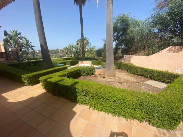 4 Bedrooms Villa in La Cala