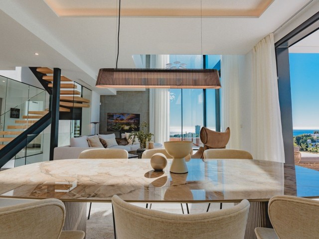 4 Bedrooms Villa in Marbella