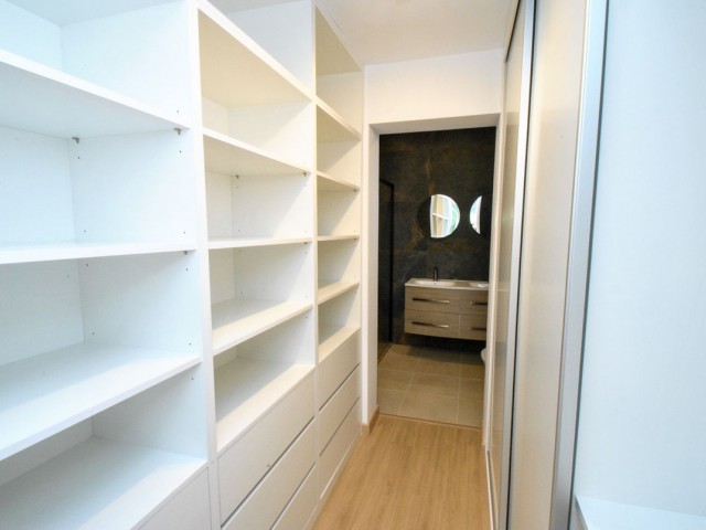 2 Bedrooms Villa in Calahonda