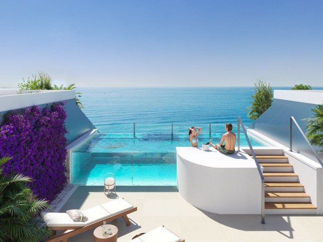 2 Bedrooms Apartment in Fuengirola