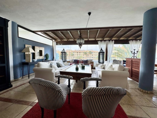6 Sovrums Lägenhet i Sotogrande Marina