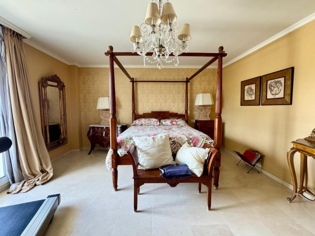 6 Sovrums Lägenhet i Sotogrande Marina