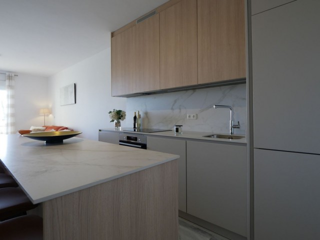 Apartamento con 3 Dormitorios  en Cabopino