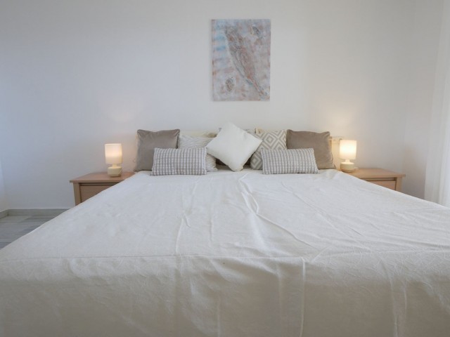 Apartamento con 3 Dormitorios  en Cabopino