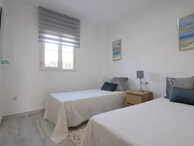 Apartamento con 3 Dormitorios  en Cabopino