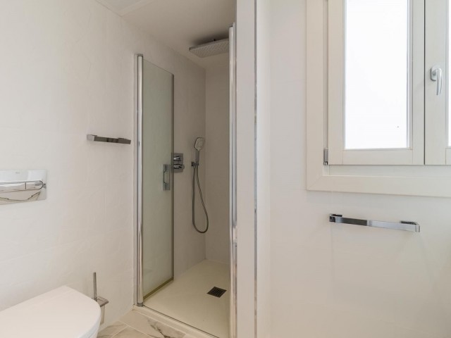 3 Bedrooms Townhouse in Estepona