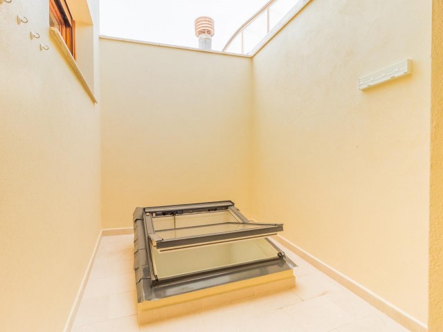 3 Bedrooms Townhouse in Estepona