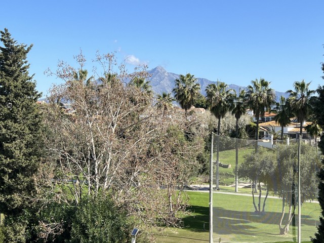 3 Bedrooms Apartment in Guadalmina Baja