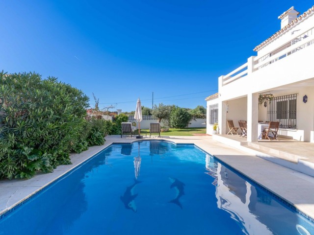 4 Schlafzimmer Villa in San Pedro de Alcántara