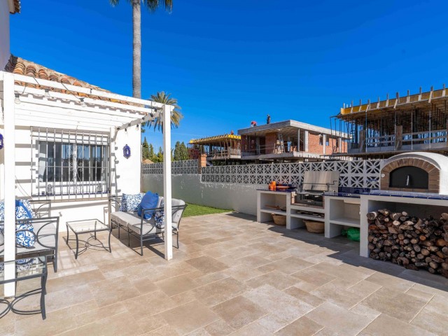 4 Schlafzimmer Villa in San Pedro de Alcántara
