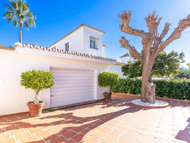 4 Schlafzimmer Villa in San Pedro de Alcántara