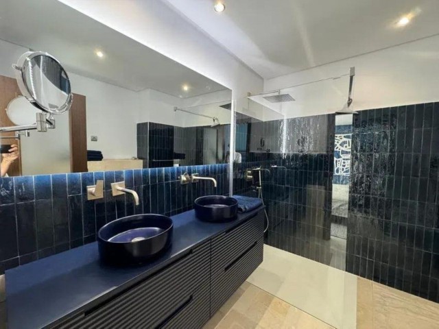4 Sovrums Villa i Elviria