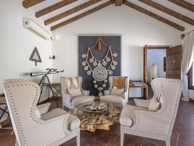 5 Bedrooms Villa in Sotogrande