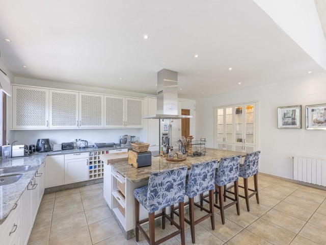 5 Bedrooms Villa in Sotogrande